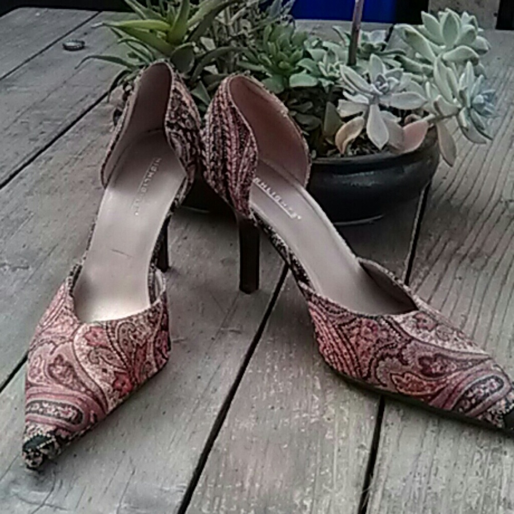 Shoes - Picture 3 of 3